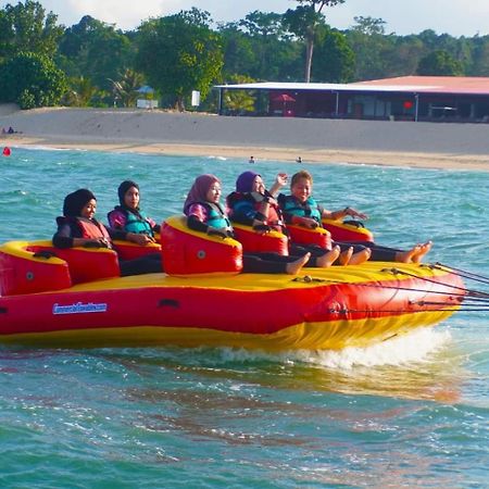 Lotus Desaru Beach Resort, 2 Bdrms, W/Splash Park Bandar Penawar Esterno foto