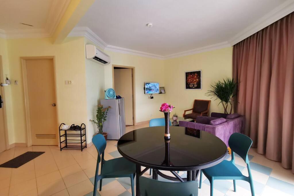 Lotus Desaru Beach Resort, 2 Bdrms, W/Splash Park Bandar Penawar Esterno foto