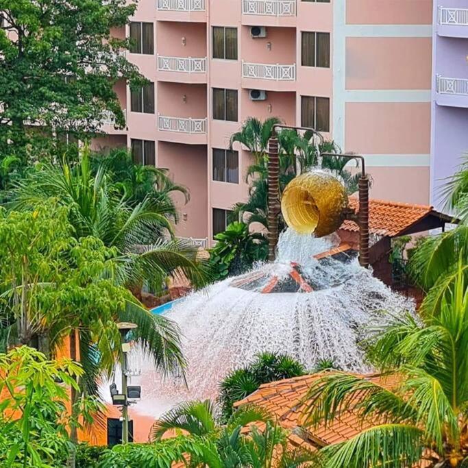 Lotus Desaru Beach Resort, 2 Bdrms, W/Splash Park Bandar Penawar Esterno foto
